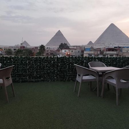 카이로 Three Golden Pyramids B&B 외부 사진