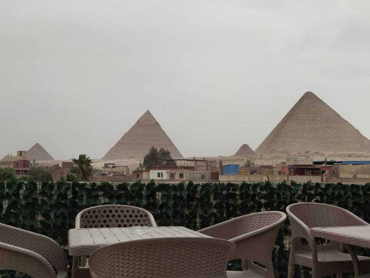 카이로 Three Golden Pyramids B&B 외부 사진